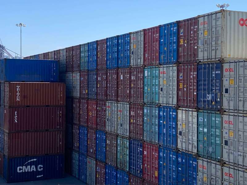 Contenedores-en-Puerto-de-Ensenada-Ensenada-Baja-California Containers at the Port of Ensenada, Ensenada, Baja California.