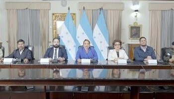 Honduran President Xiomara Castro chairs a press conference with the National Defense and Security Council.